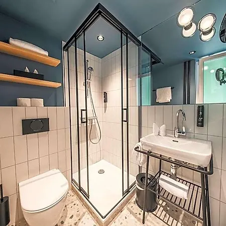 Otel Hop &