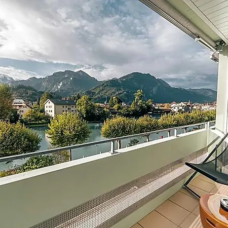 Hop & Otel Interlaken